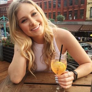 Meet your Posher, Jillian